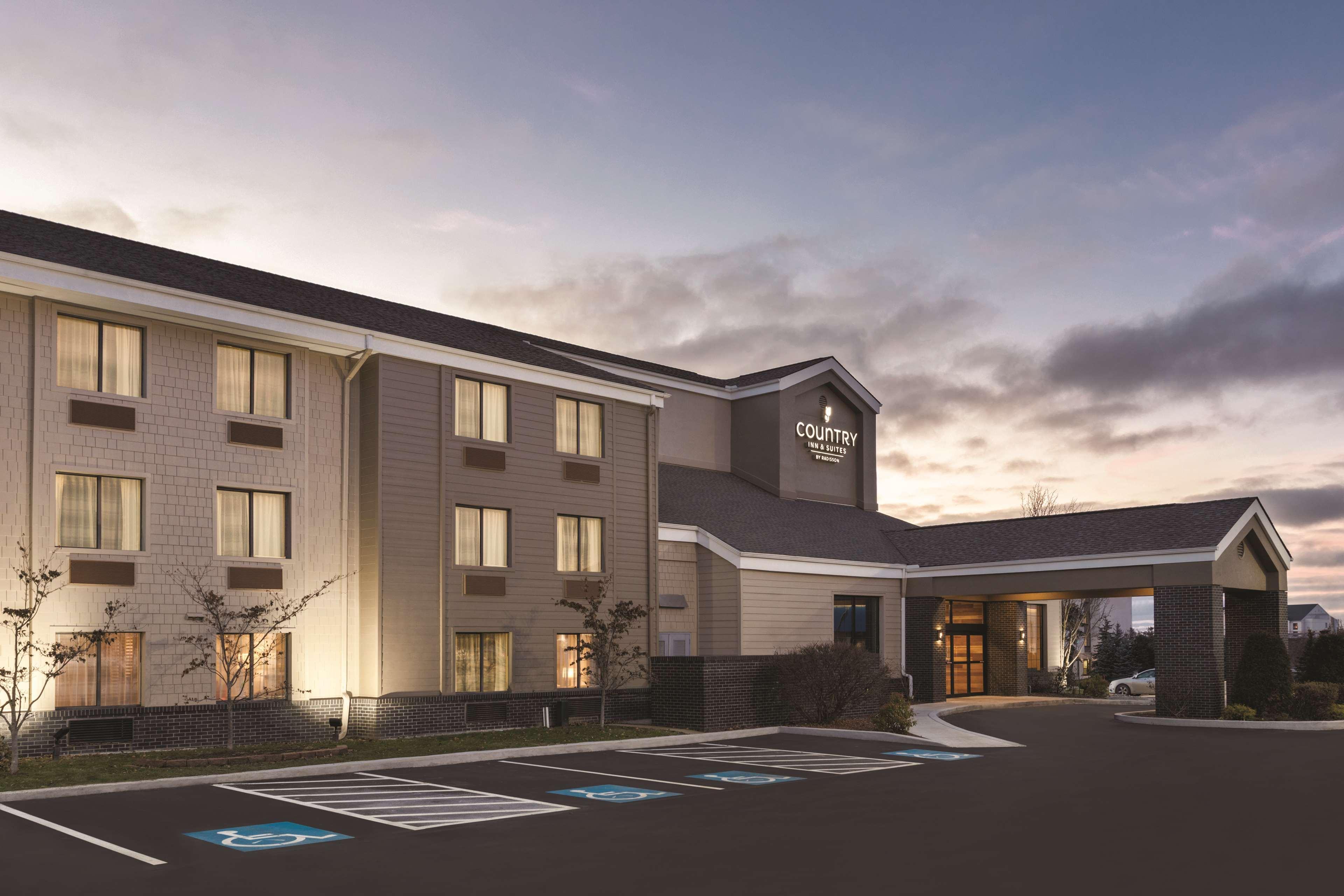 Country Inn & Suites By Radisson, Erie, Pa Kearsarge エクステリア 写真